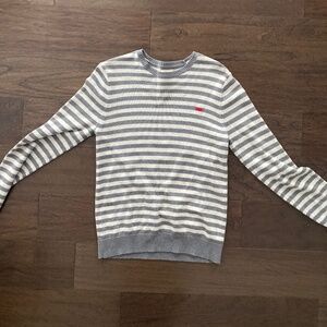 Men’s Levi sweater